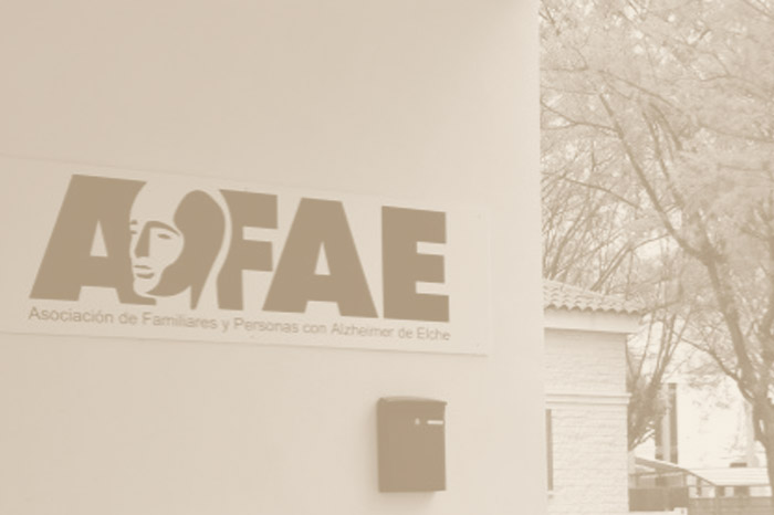 Lozano colabora con AFAE